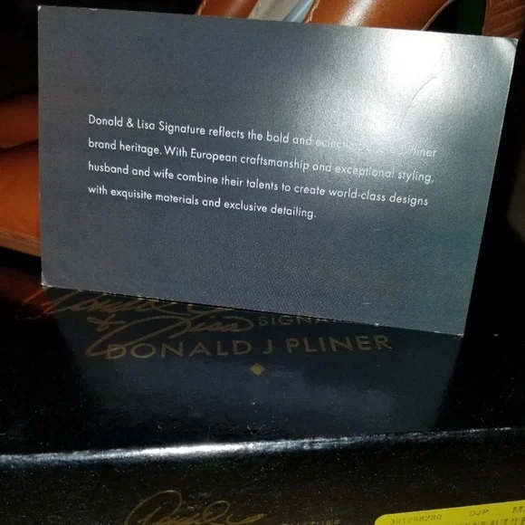 Donald Pliner Signature Pumps - Picture 3 of 5